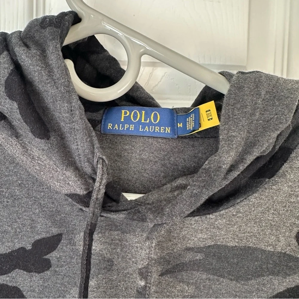 Polo Ralph Lauren Men’s Camo T-Shirt w/ Hoodie | Light Hoodie | Size M